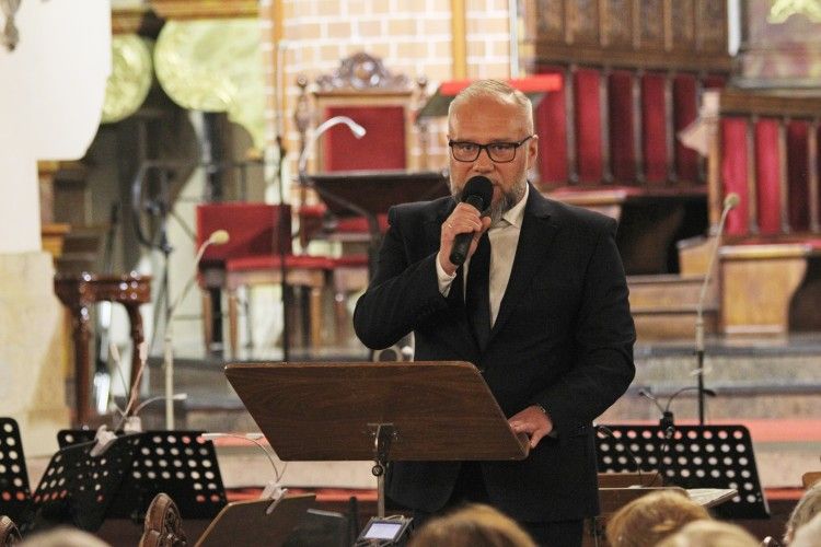 Koncert jubileuszowy na 70- lecie Chru Madryga fotogaleria