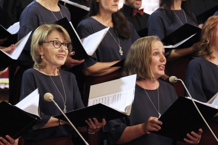 Koncert jubileuszowy na 70- lecie Chru Madryga fotogaleria